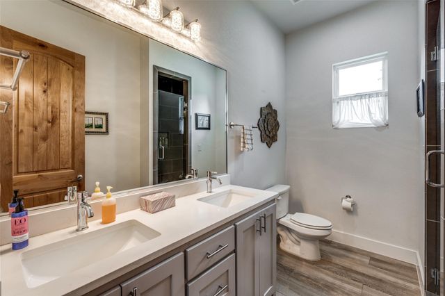 410 Woodland Oaks TRL, Buda, TX 78610