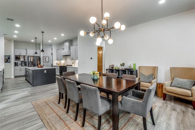 410 Woodland Oaks TRL, Buda, TX 78610