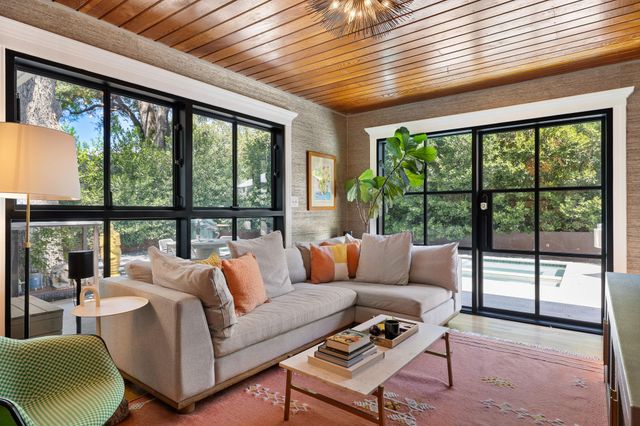 2304 Greenlee DR, Austin, TX 78703