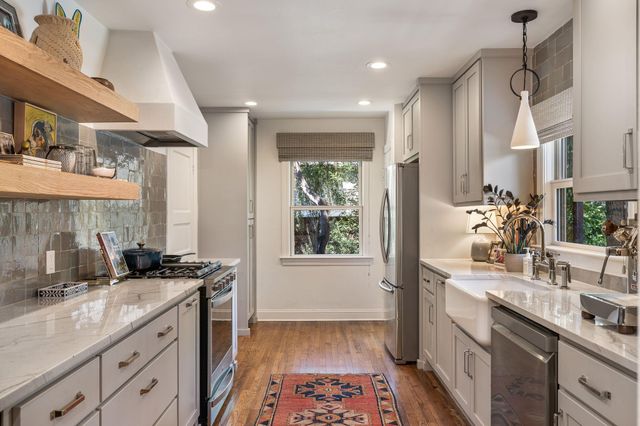 2304 Greenlee DR, Austin, TX 78703