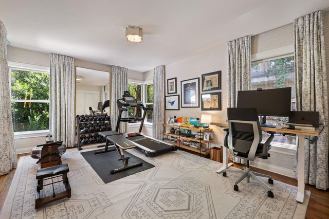2304 Greenlee DR, Austin, TX 78703