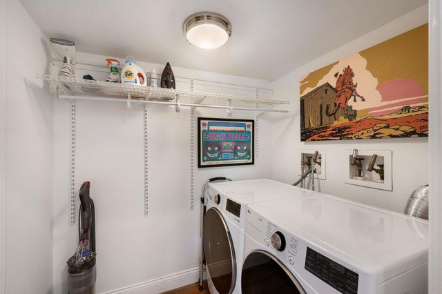 2304 Greenlee DR, Austin, TX 78703