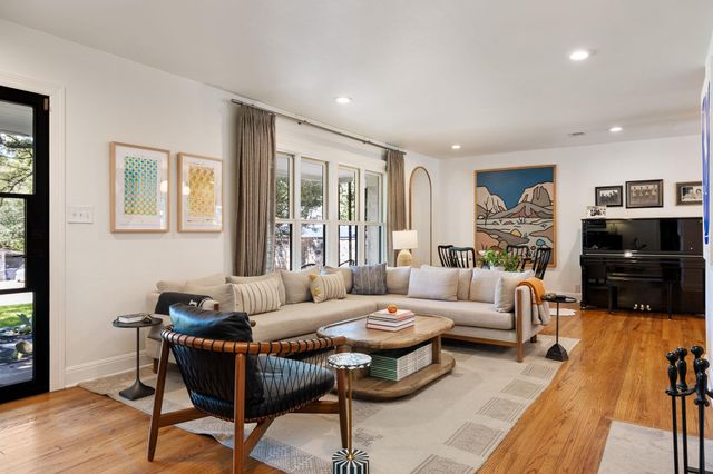 2304 Greenlee DR, Austin, TX 78703