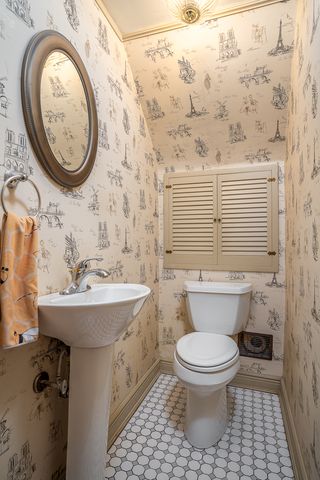 1008 Mississippi Avenue, Davenport, IA 52803