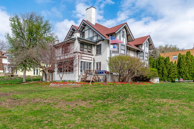 1008 Mississippi Avenue, Davenport, IA 52803