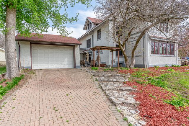 1008 Mississippi Avenue, Davenport, IA 52803
