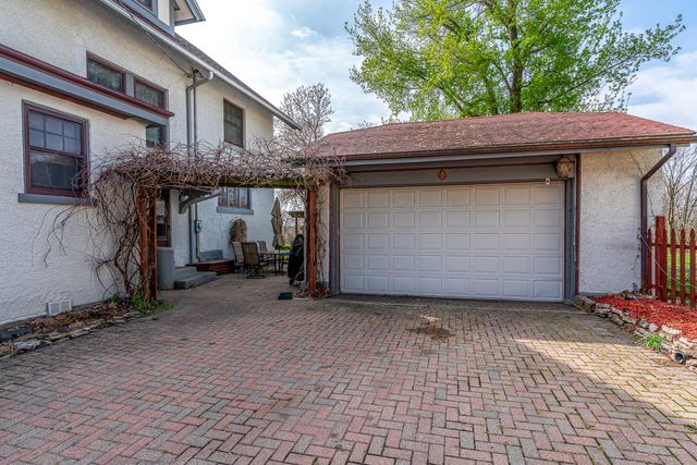 1008 Mississippi Avenue, Davenport, IA 52803