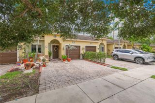 3248 NE 11th Dr, Homestead, FL 33033