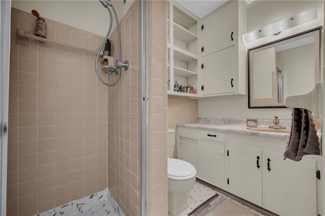231 Honeysuckle Drive, Commerce, GA 30529