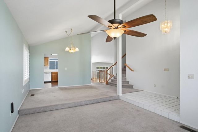 1507 Crestwood Dr, Escalon, CA 95320
