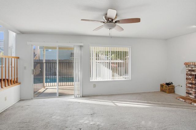 1507 Crestwood Dr, Escalon, CA 95320