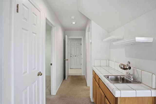 1507 Crestwood Dr, Escalon, CA 95320