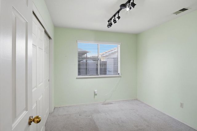 1507 Crestwood Dr, Escalon, CA 95320