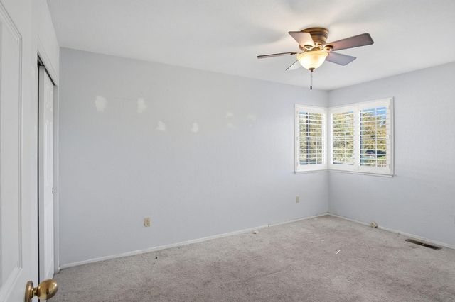 1507 Crestwood Dr, Escalon, CA 95320