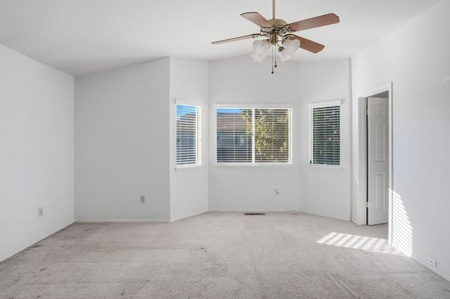 1507 Crestwood Dr, Escalon, CA 95320