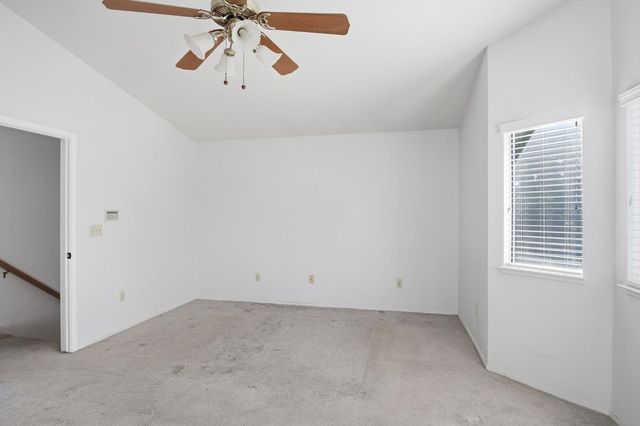 1507 Crestwood Dr, Escalon, CA 95320