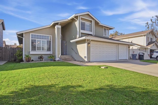 1507 Crestwood Dr, Escalon, CA 95320