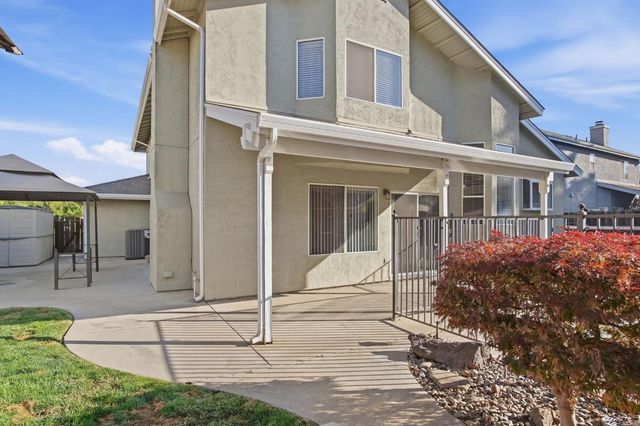 1507 Crestwood Dr, Escalon, CA 95320