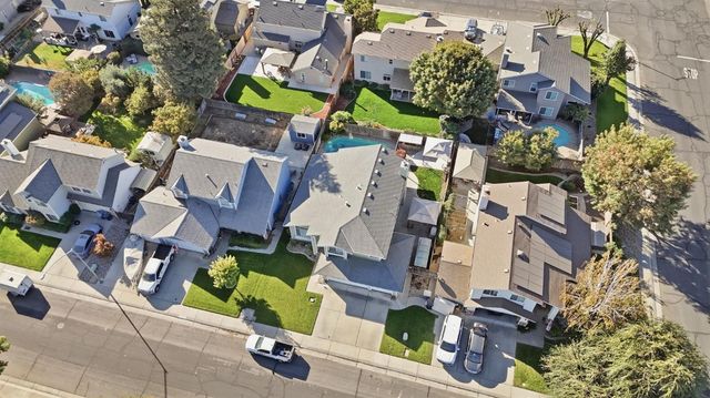1507 Crestwood Dr, Escalon, CA 95320