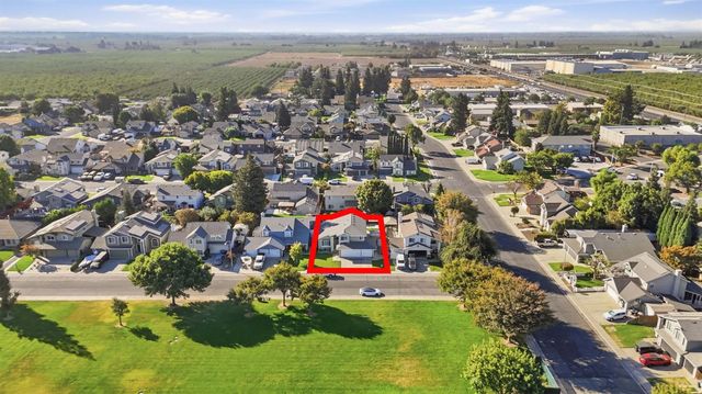 1507 Crestwood Dr, Escalon, CA 95320