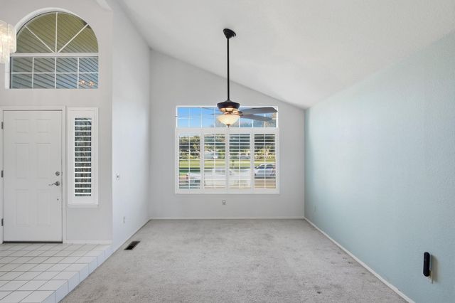 1507 Crestwood Dr, Escalon, CA 95320