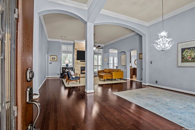 1207 Via Belcanto, San Antonio, TX 78260