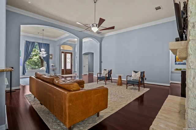1207 Via Belcanto, San Antonio, TX 78260