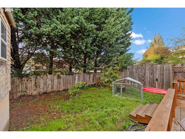 865 N DEAN St, Coquille, OR 97423