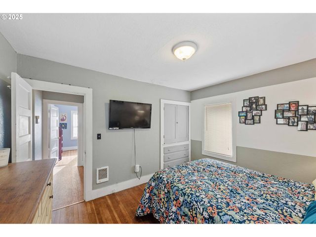 865 N DEAN St, Coquille, OR 97423