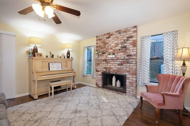 2836 Clemson Dr, Cameron Park, CA 95682