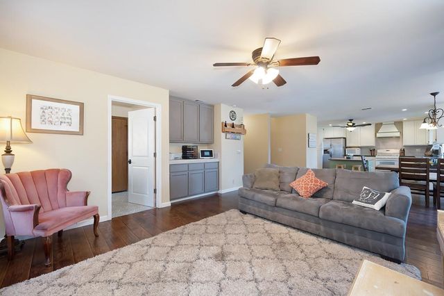 2836 Clemson Dr, Cameron Park, CA 95682