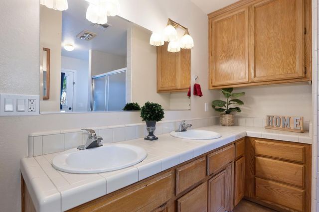 2836 Clemson Dr, Cameron Park, CA 95682