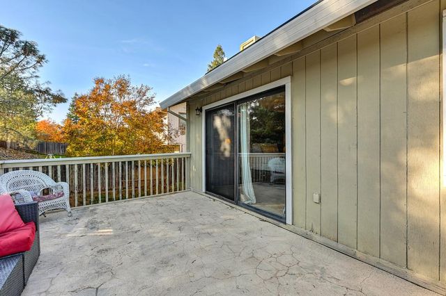 2836 Clemson Dr, Cameron Park, CA 95682