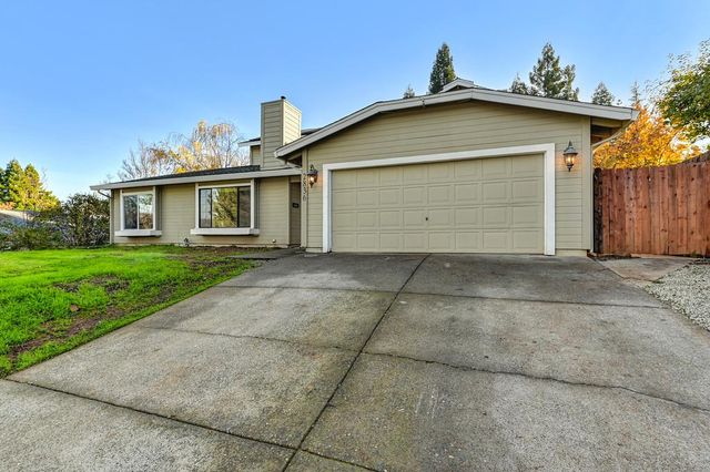 2836 Clemson Dr, Cameron Park, CA 95682