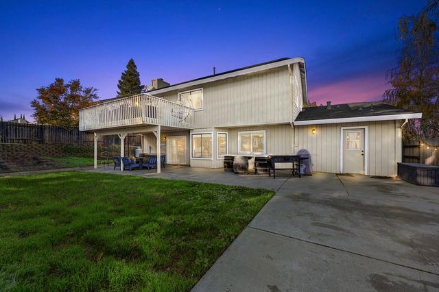 2836 Clemson Dr, Cameron Park, CA 95682