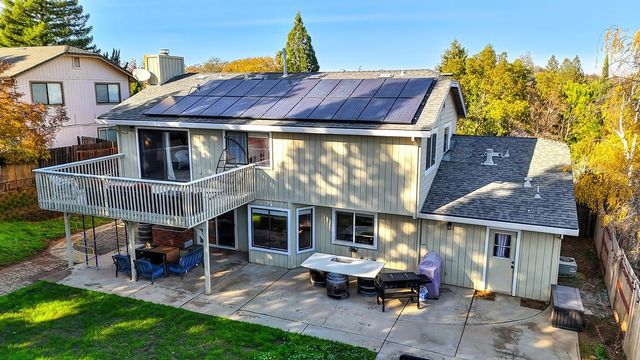 2836 Clemson Dr, Cameron Park, CA 95682