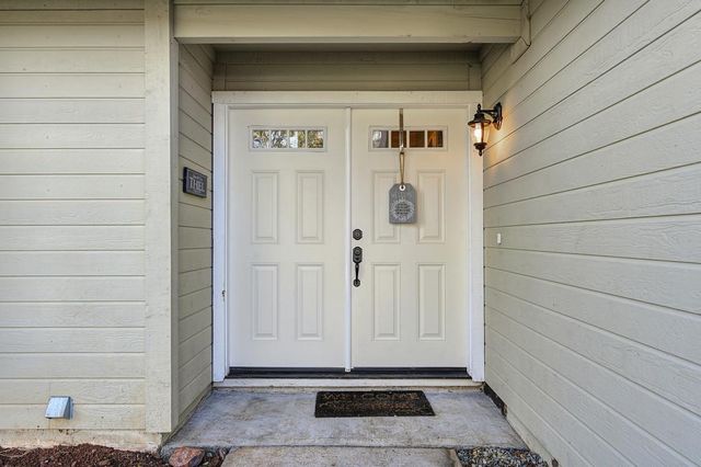 2836 Clemson Dr, Cameron Park, CA 95682