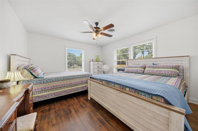 407 W Alamo Street, Brenham, TX 77833