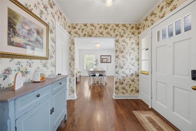 407 W Alamo Street, Brenham, TX 77833