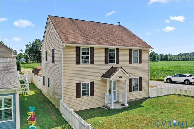 110 Hampton Rd, Dunnsville, VA 22454