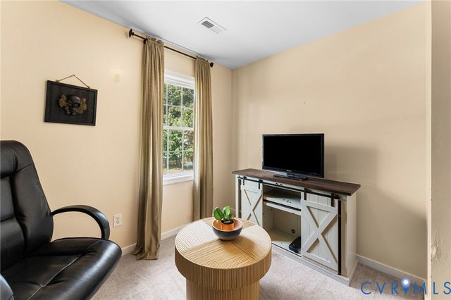 110 Hampton Rd, Dunnsville, VA 22454