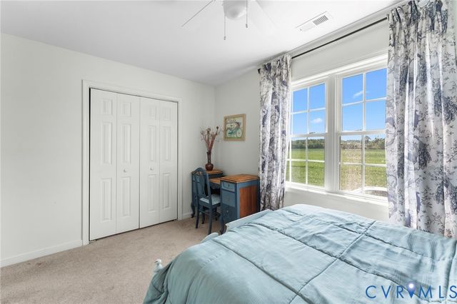 110 Hampton Rd, Dunnsville, VA 22454