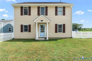 110 Hampton Rd, Dunnsville, VA 22454