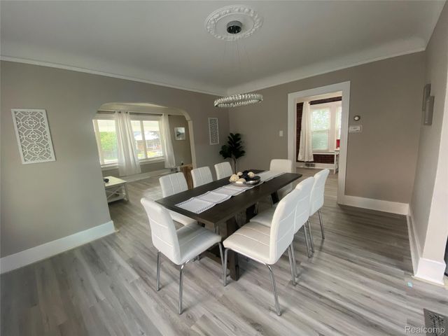 15551 N Park Avenue, Eastpointe, MI 48021