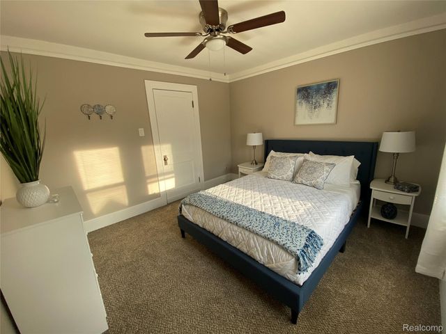 15551 N Park Avenue, Eastpointe, MI 48021