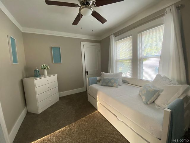 15551 N Park Avenue, Eastpointe, MI 48021