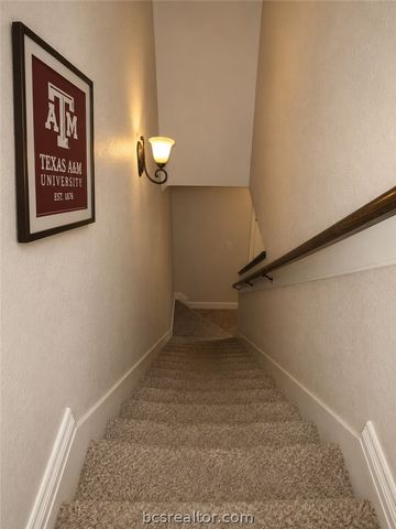 405 A&B Ash Street, College Station, TX 77840