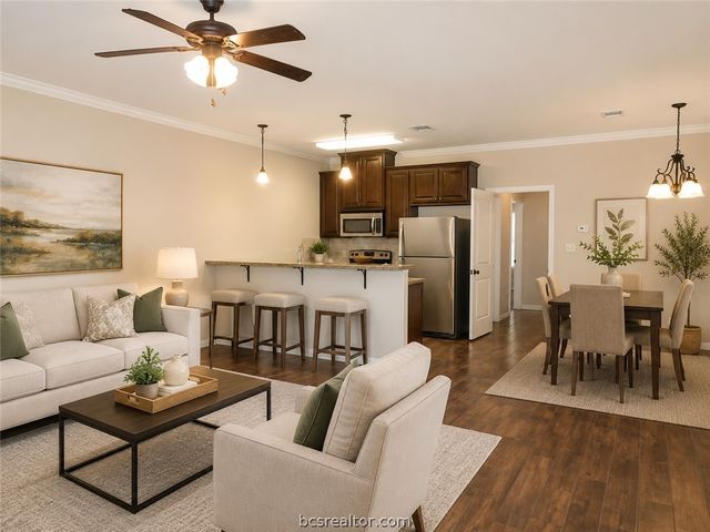 405 A&B Ash Street, College Station, TX 77840