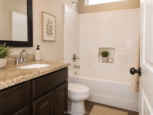 405 A&B Ash Street, College Station, TX 77840