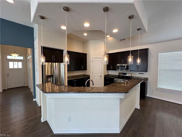 2212 Martlet LN, Virginia Beach, VA 23456